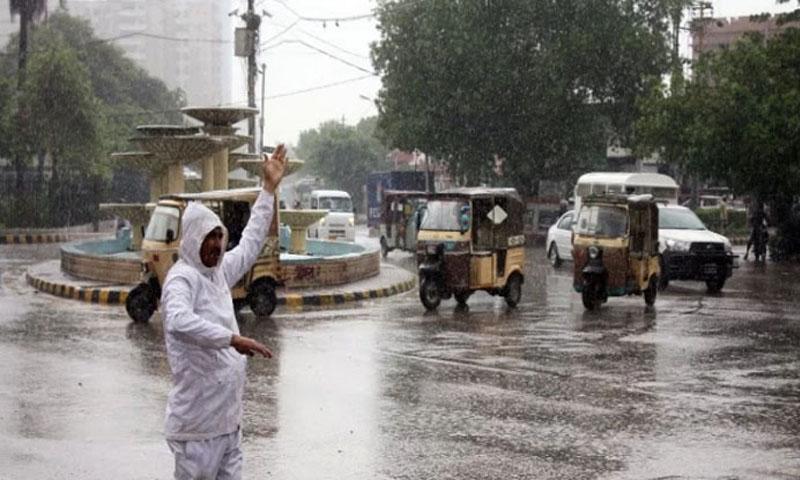 کراچی سے خیبر تک بارش، برسات نے رنگ جما دیا