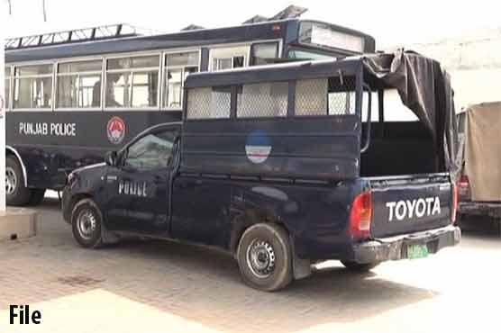 لڑکی سے نازیبا حرکات پر 3 پولیس اہلکار گرفتار، مقدمہ درج کرلیا گیا