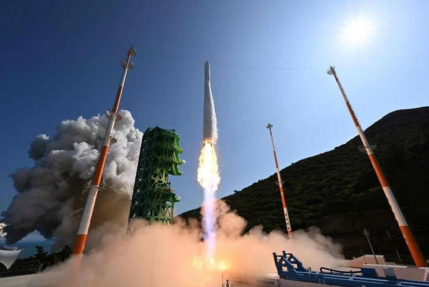 South Korea space rocket launch puts satellites in orbit