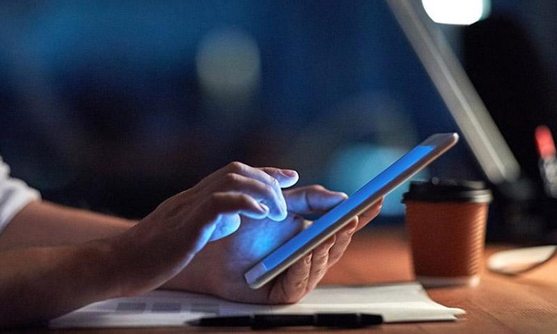 آئی فون استعمال کرنے والے ہوجائیں   خبردار!