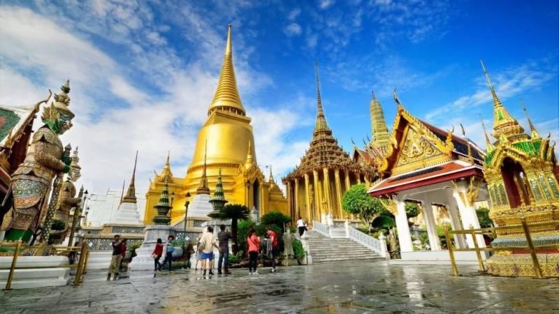 Thailand relaxes mask rule to bolster pandemic-hit tourism