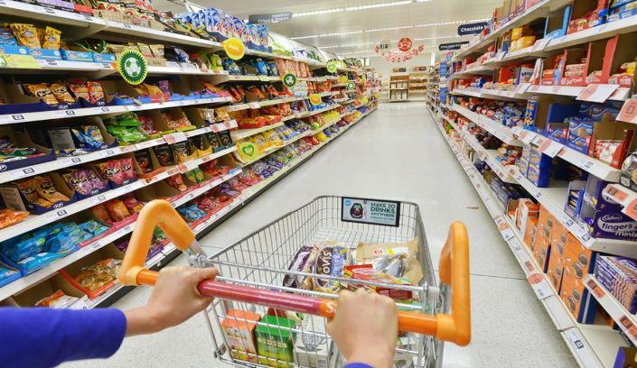 حکومت کا مزید 100 یوٹیلیٹی اسٹورز کھولنے کا فیصلہ 