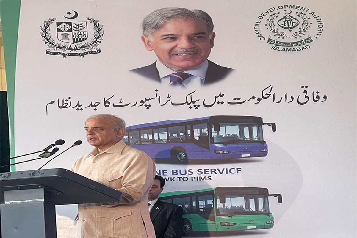 اسلام آباد، راولپنڈی میں گرین و بلیو  لائن بس سروس کا افتتاح ، ایک ماہ تک مفت سفرکی سہولت 