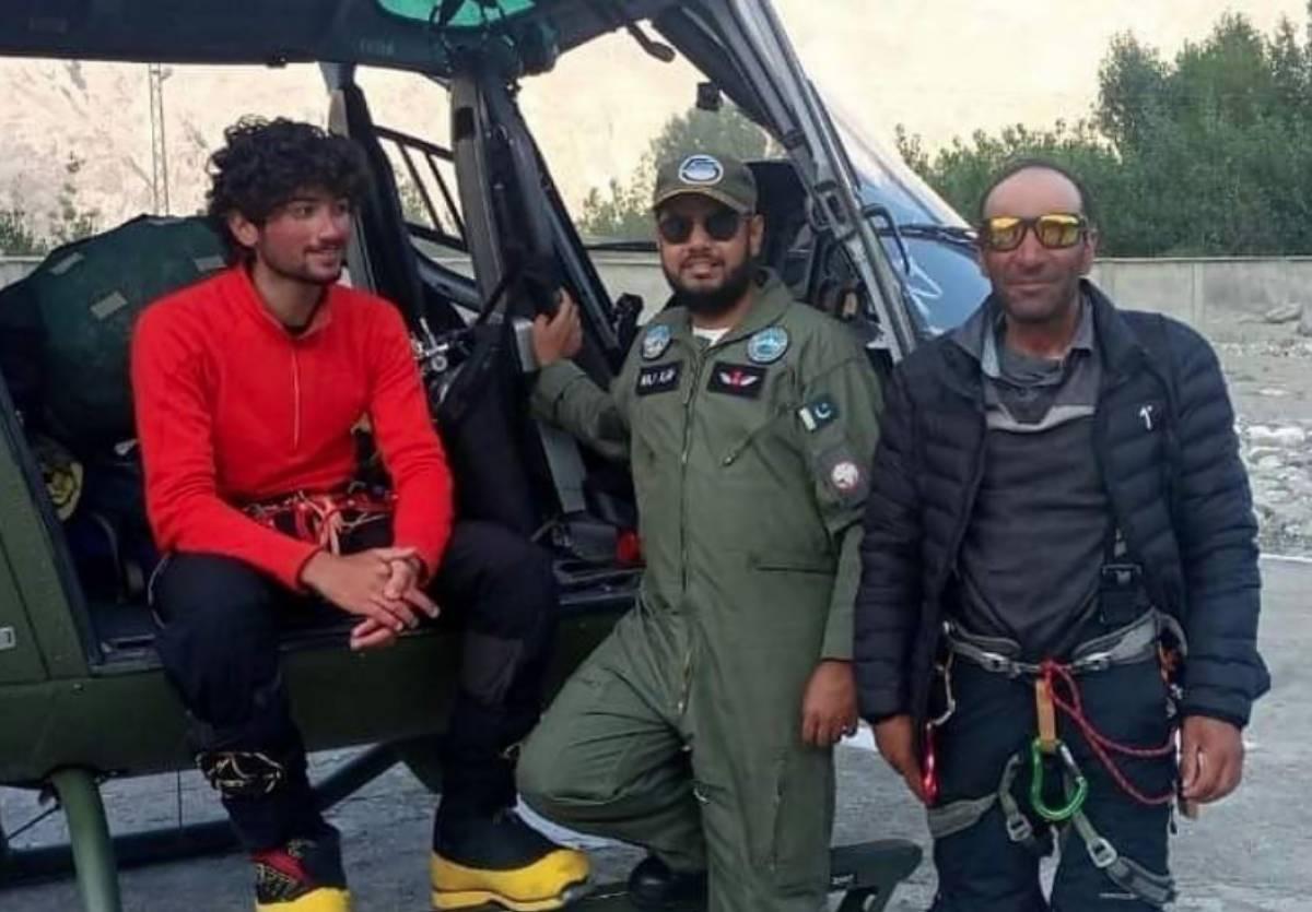 Pak Army rescues stranded mountaineers from Nanga Parbat