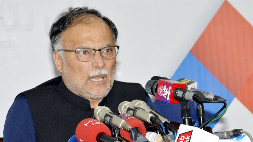 Pakistan facing countless issues which can be tackled: Ahsan Iqbal 