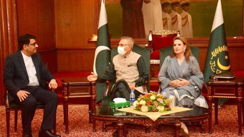 President Arif Alvi calls for accelerating operation of barter mechanism with Iran