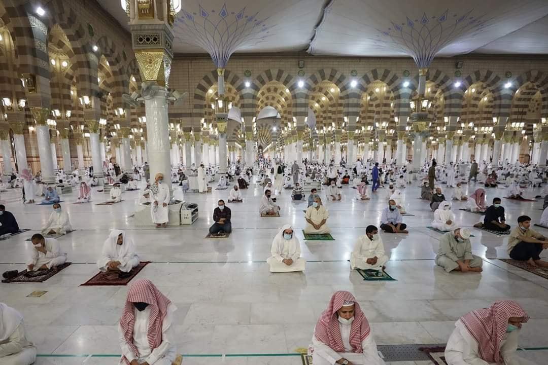 مسجد نبوی میں فرض نمازوں کے لیے اجازت نامہ ضروری نہیں