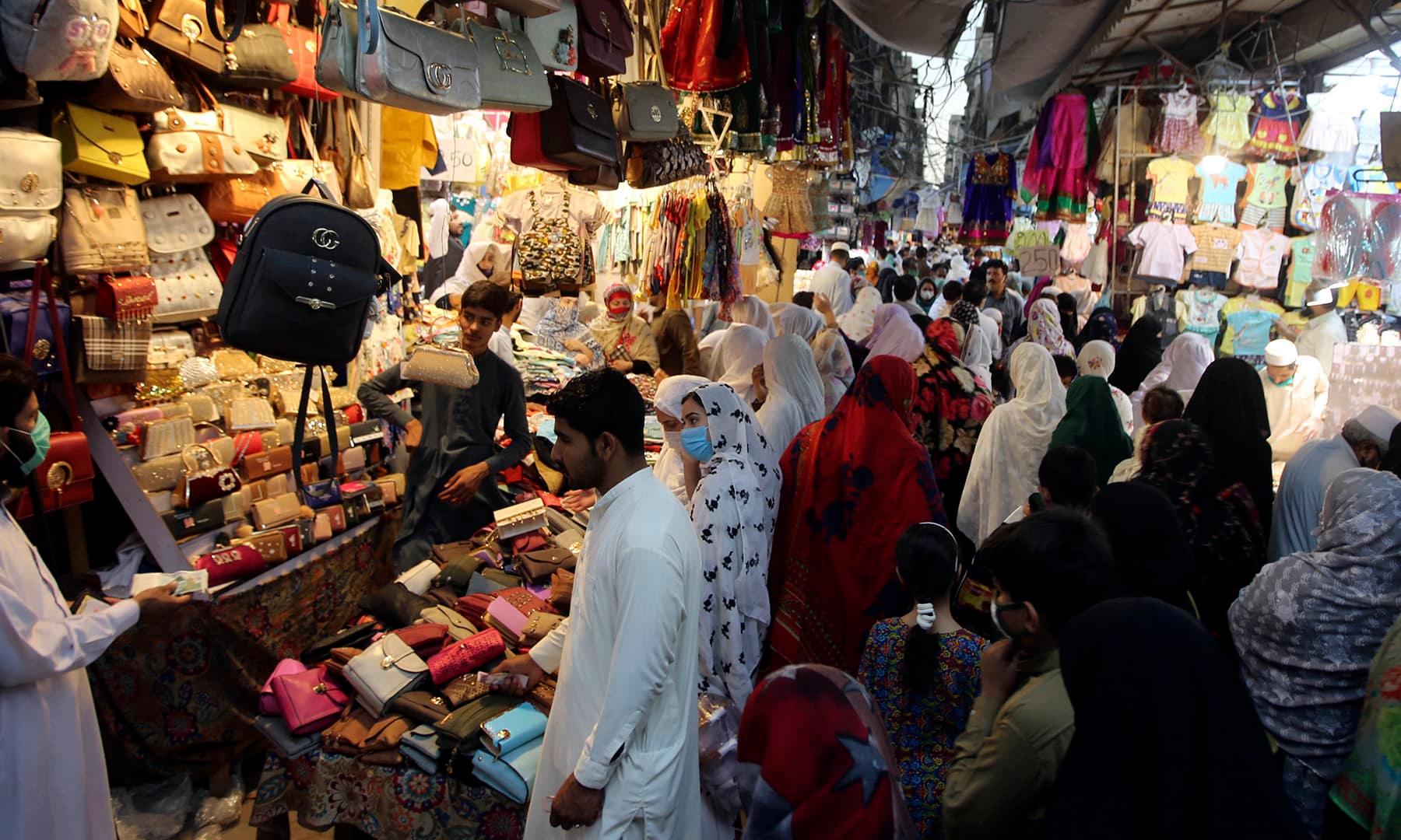 سندھ میں مارکیٹیں رات 10، ان ڈور ڈائننگ 12 بجے تک ہوگی
