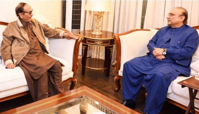 آصف زرداری کی چوہدری شجاعت سے اہم ملاقات، واپسی پر وکٹری کا نشان بھی بنایا