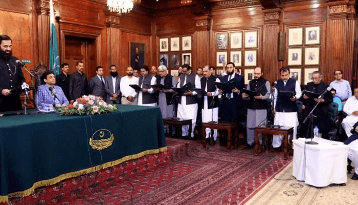 پنجاب کی 41 رکنی کابینہ آج عہدوں کا حلف اٹھائے گی