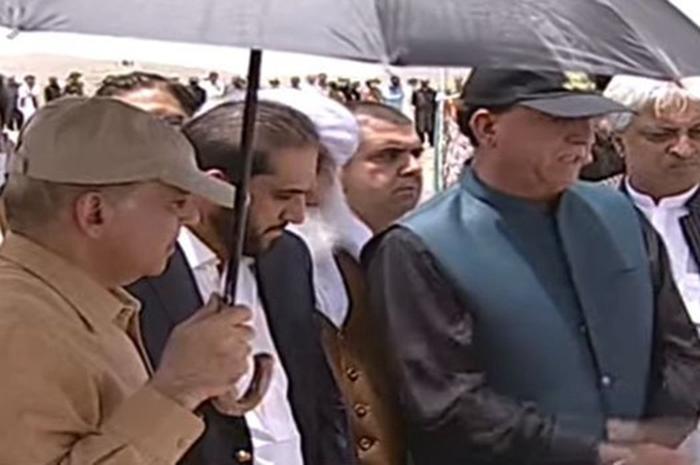 بارشوں سے نقصانات کا تخمینہ لگانے کیلئے این ڈی ایم اے ،  پی ڈی ایم اے مل کر سروے کریں : وزیراعظم 