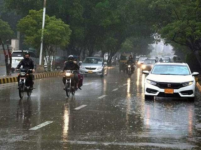 سندھ  : مون سون کے چوتھے اسپیل کا آغاز، کراچی سمیت مختلف شہروں میں بارش