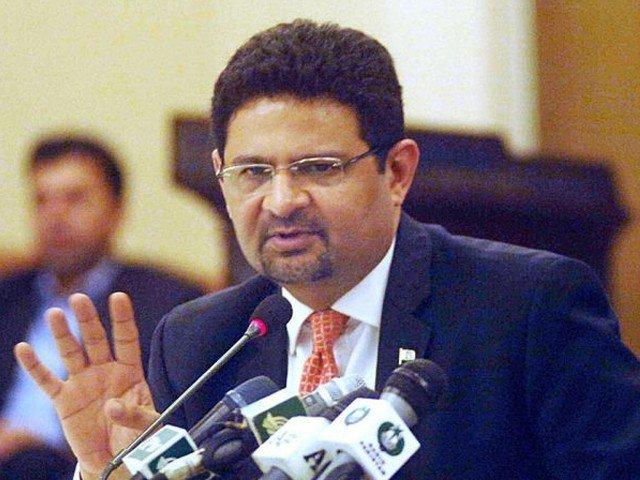 معیشت کی بہتری کیلئےلگژری اشیاکی درآمد پرپابندی لگائی : وزیرخزانہ 