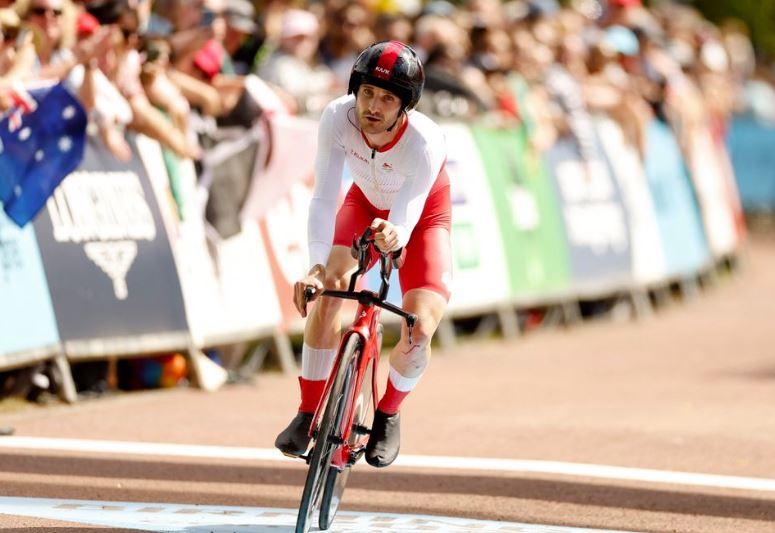 UK's Bigham sets men's Hour record