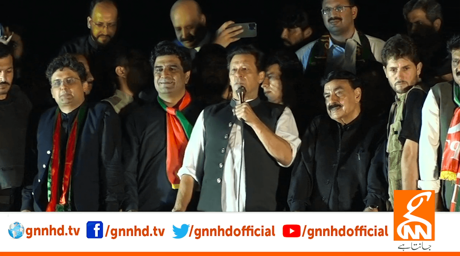 "جو مرضی آپ کرلیں،  عوام کے سمندر کو نہیں روک سکتے"،عمران خان کا  ریلی سے خطاب