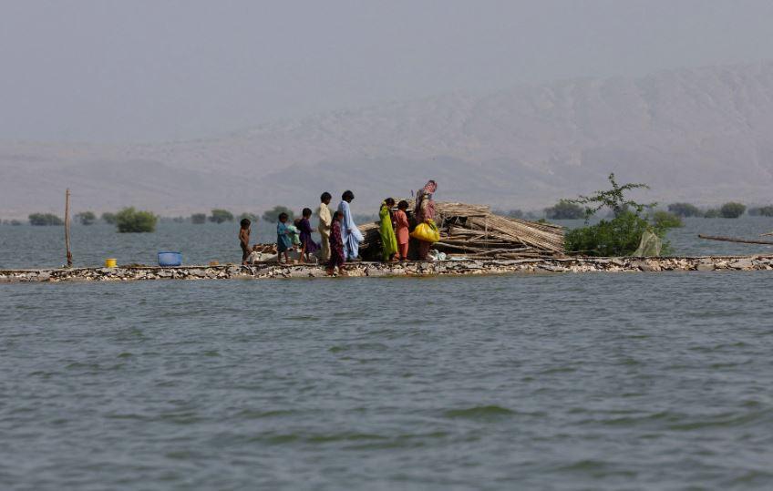 PM Shehbaz says Pakistan looks 'like a sea' after floods; 18 more deaths reported