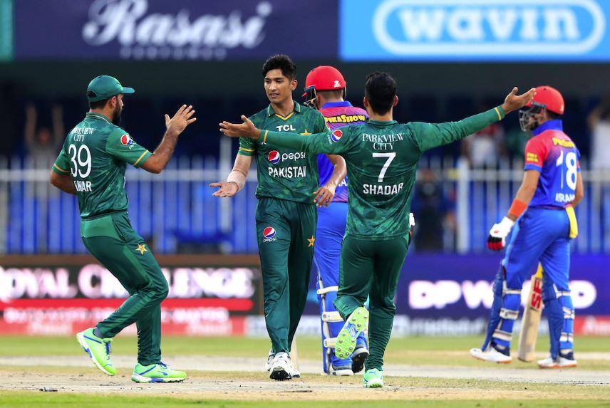 Afghanistan set 130 target for Pakistan in Asia Cup face-off