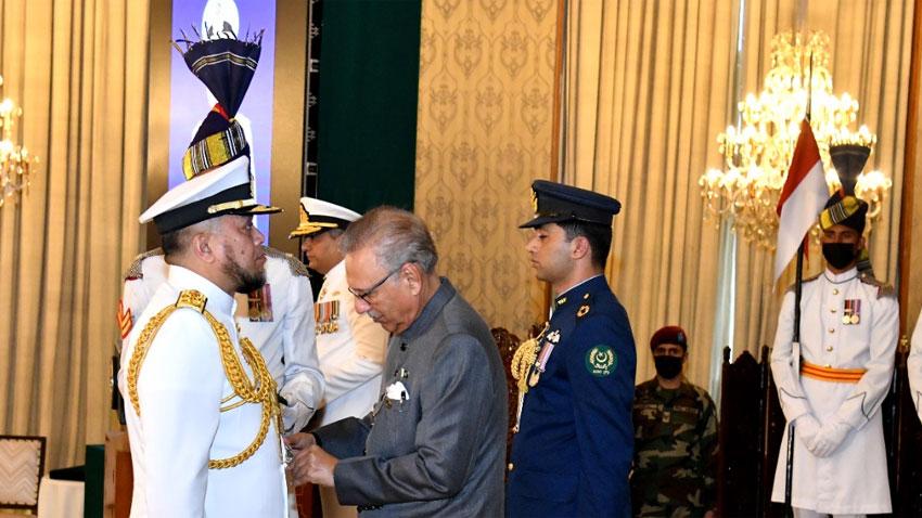 President confers Nishan-e-Imtiaz (M) to Malaysian Navy Chief