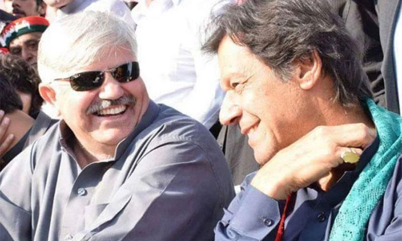 عمران خان اور وزیر اعلیٰ خیبر پختونخوا پر جرمانہ عائد