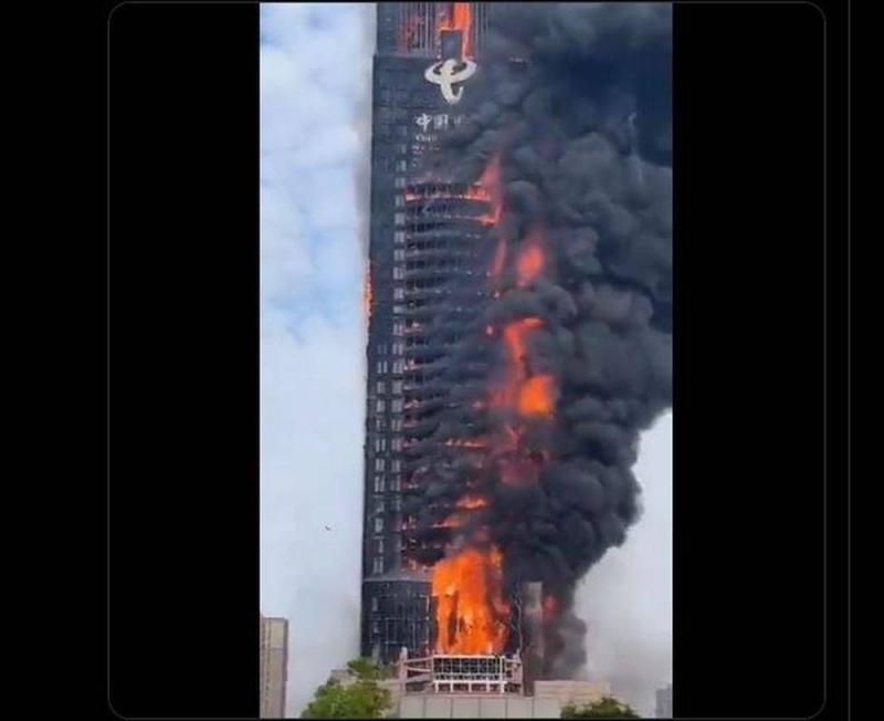 Massive fire engulfs skyscraper in China's Changsha 