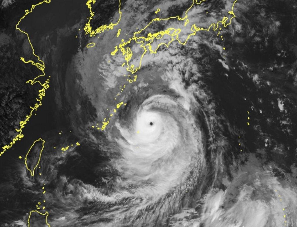 Japan braces for ‘very dangerous’ Typhoon Nanmadol