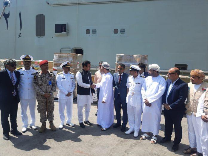 Pakistan gets relief goods for flood victims from Oman 