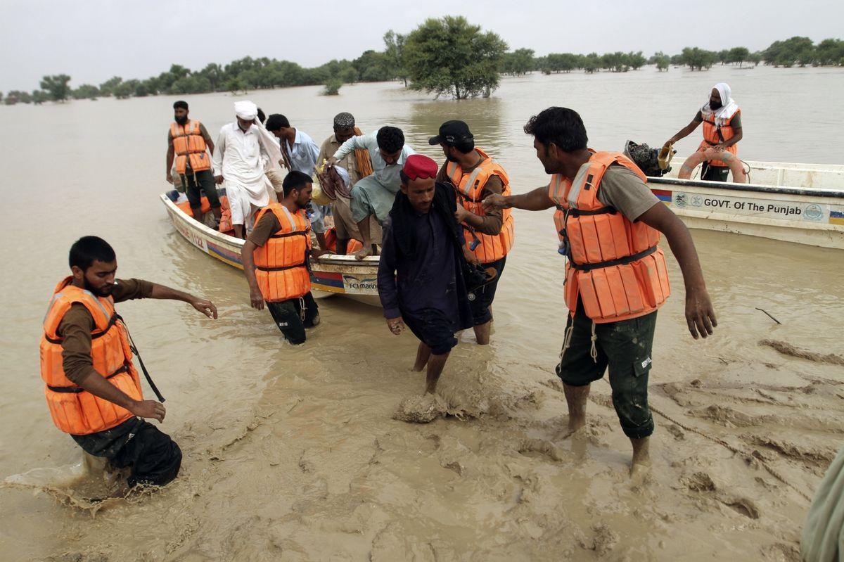 ECC approves Rs10bn to NDMA for procurement, logistics of flood relief items