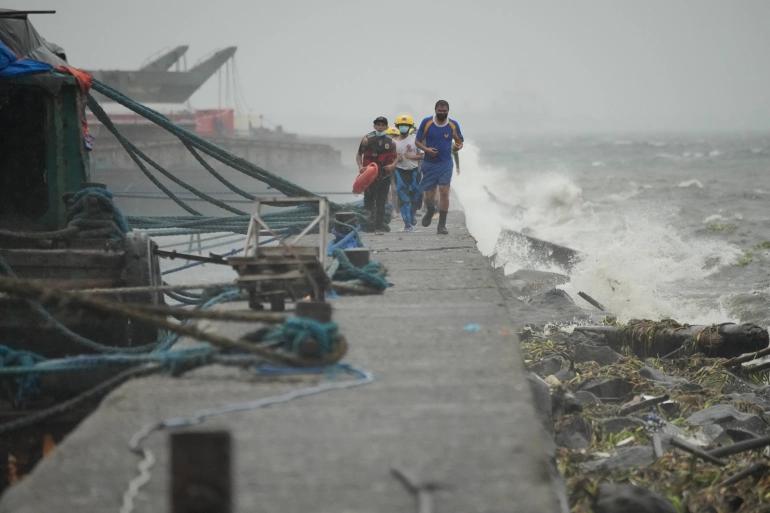 Five killed as Typhoon Noru batters Philippines