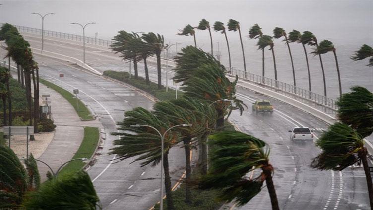 Hurricane Ian batters Florida's Gulf Coast with catastrophic fury