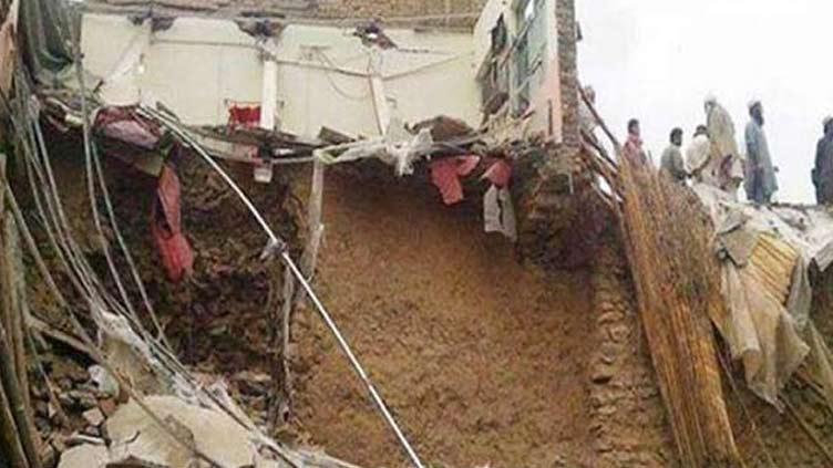 President, PM express grief over death of nine people due to roof collapse in Chilas