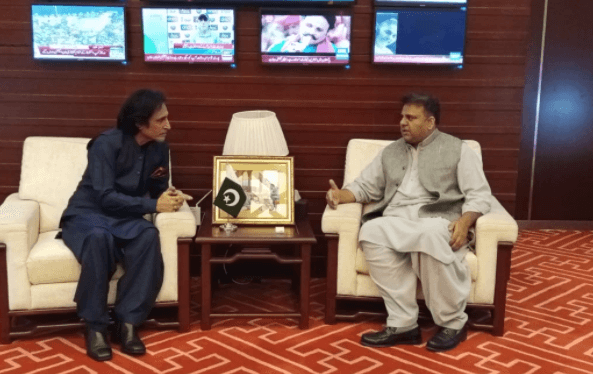 فواد چوہدری ، رمیز راجہ  کا پاکستان میں نیا کرکٹ چینل لانچ کرنے پر غور