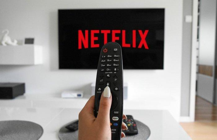 Netflix to launch subscription with advertisements