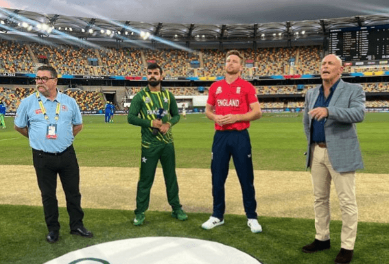 ٹی ٹوئنٹی ورلڈکپ 2022: وارم اپ میچ میں انگلینڈ کا پاکستان کیخلاف فیلڈنگ کا فیصلہ