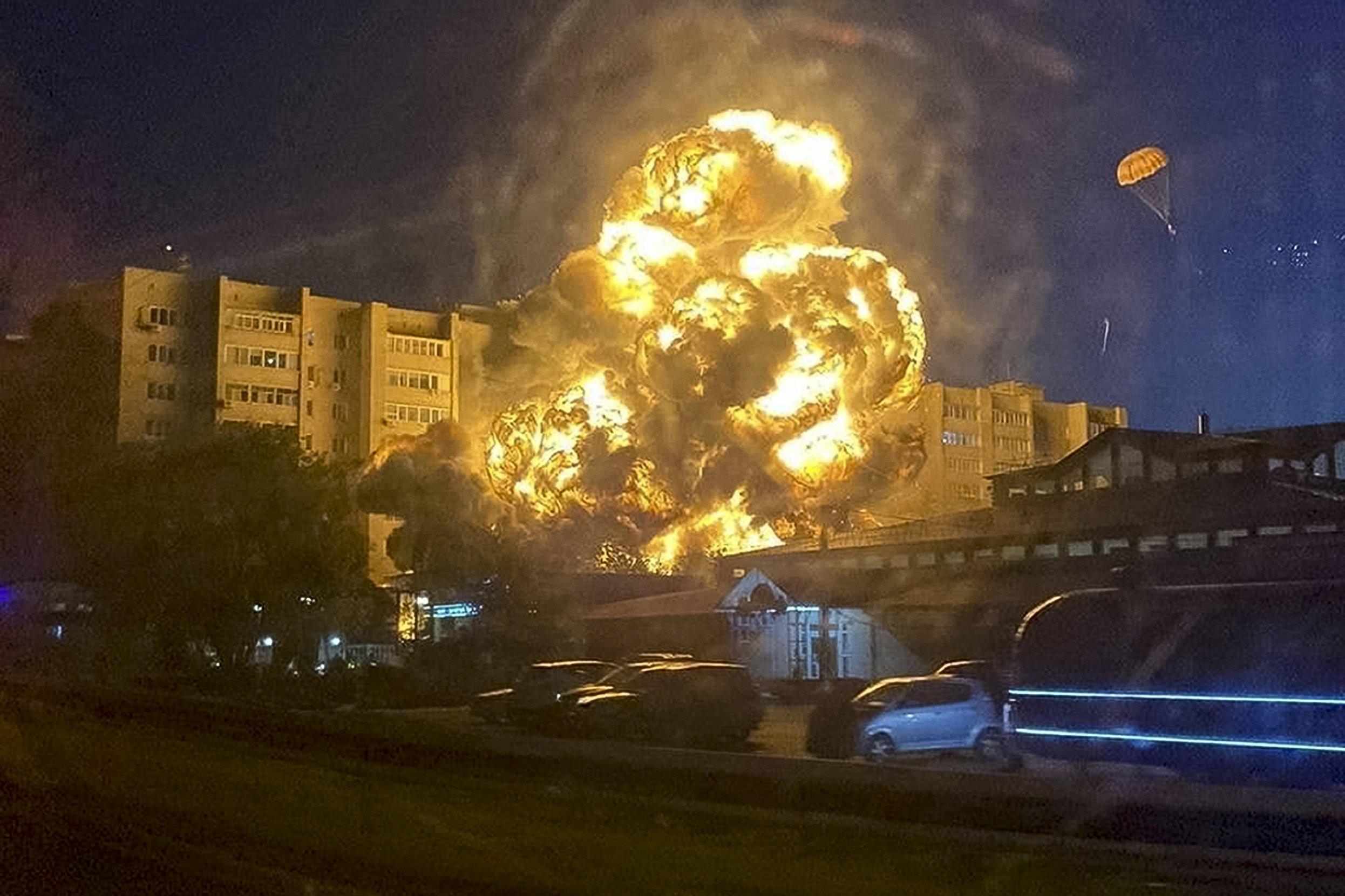 Russian fighter jet crashes into apartment complex, kills 13