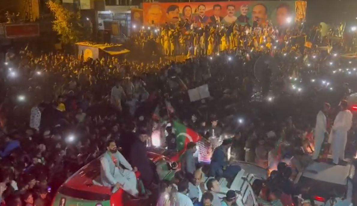 PTI long march culminates at Ferozewala, will resume from Muridke tomorrow