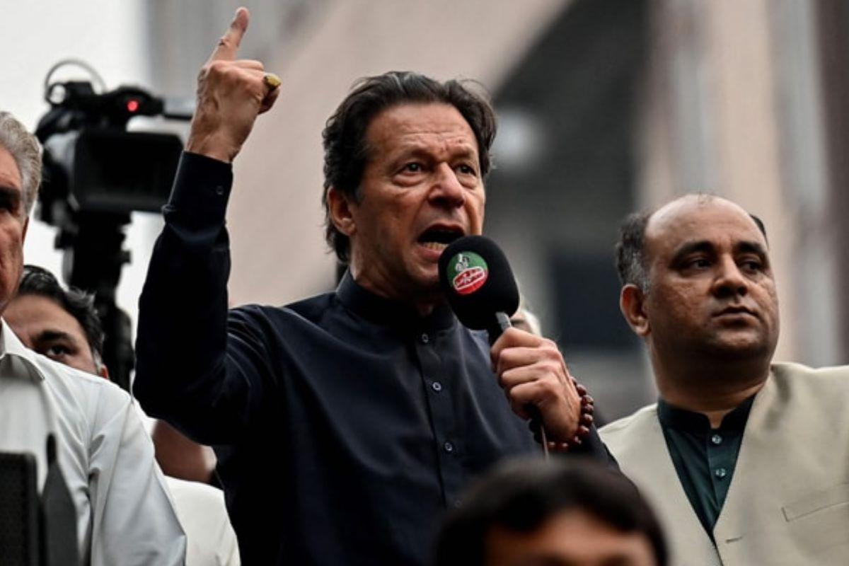 Assassination bid: Imran Khan out of danger, says doctors 