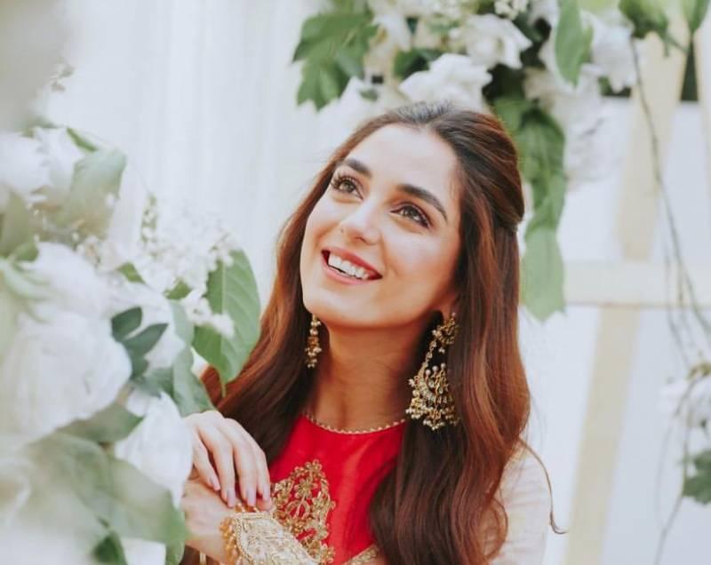 DIAFA 2022: Maya Ali receives ‘Pakistani Actress of the Year Award’