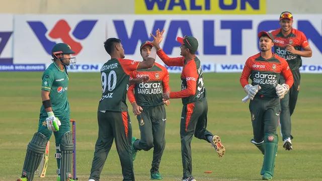 Bangladesh set 128-run target for Pakistan in crucial bout for semi-final spot 