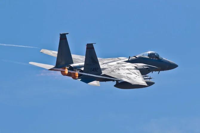 Saudi F-15S jet crashes during drill, pilots eject unharmed