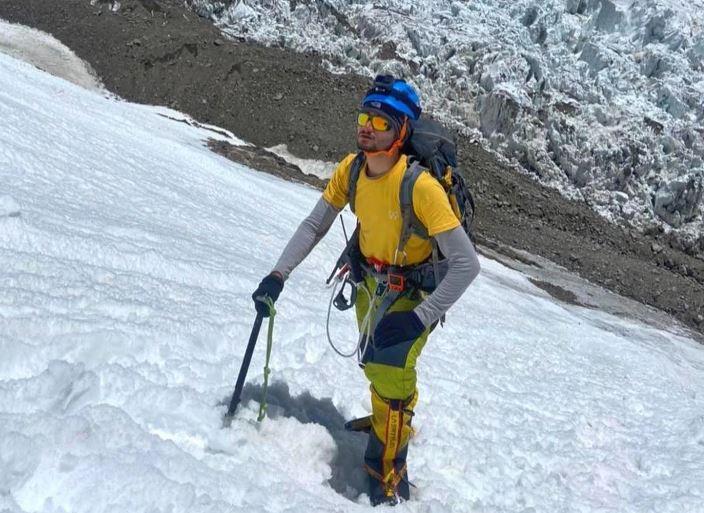 Pakistani climber Shehroze Kashif scales Manaslu Peak in Nepal