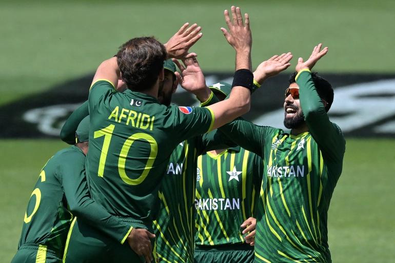 T20 World Cup: Pakistan qualifies for final