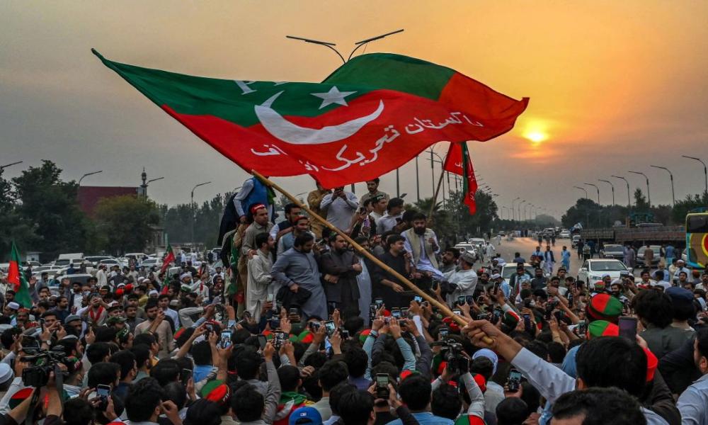 عمران خان آج راولپنڈی پہنچنے کی کال دینگے ، کورال چوک سے روات تک ریلی کی اجازت 