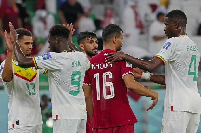 Senegal thrash Qatar to leave World Cup hosts on brink of early exit