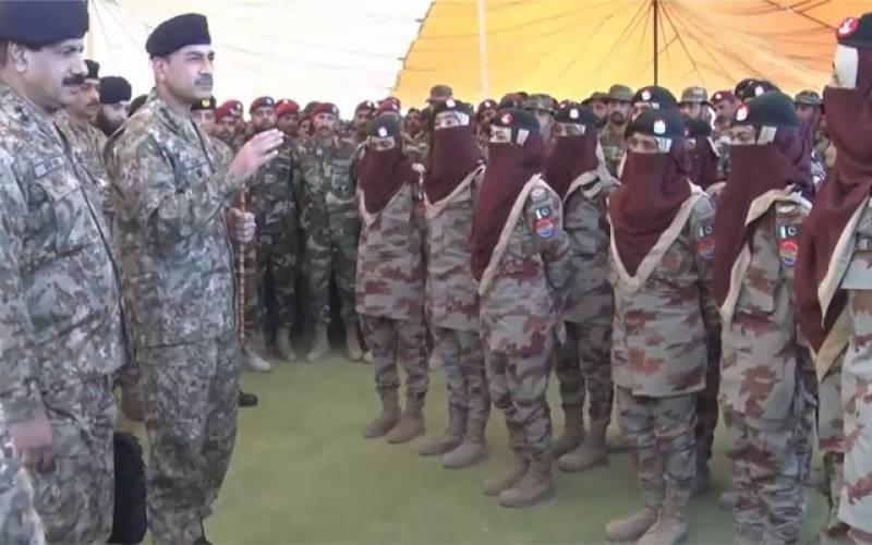 آرمی چیف جنرل عاصم منیر کاکوئٹہ اور تربت کور ہیڈکوارٹرز کا دورہ، یادگار شہداء پر پھول رکھے
