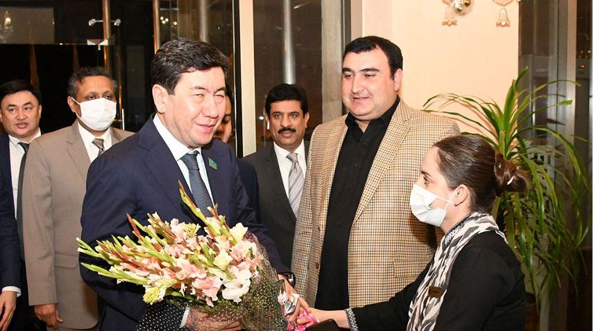 Kazakh Parliamentary delegation arrives in Pakistan on three-day visit