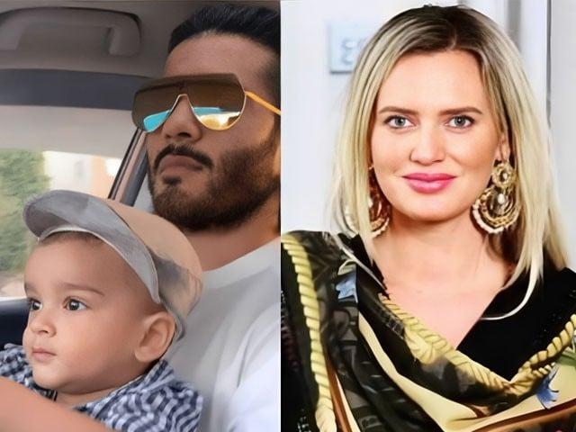 فیروز خان اور وسیم اکرم کی اہلیہ شنیزا اکرم  ایک دوسرے کے آمنے سامنے