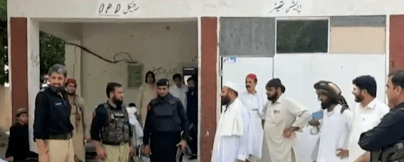 پولیس اسٹیشن پر دہشتگردوں کا حملہ، چار اہلکار جان کی بازی ہار گئے چار زخمی