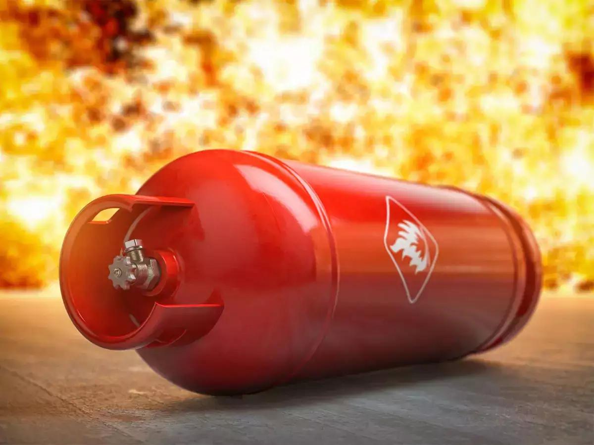 12 killed, several injured in Lasbela cylinder blast