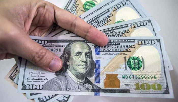 Rupee depreciates in
the face of dollar