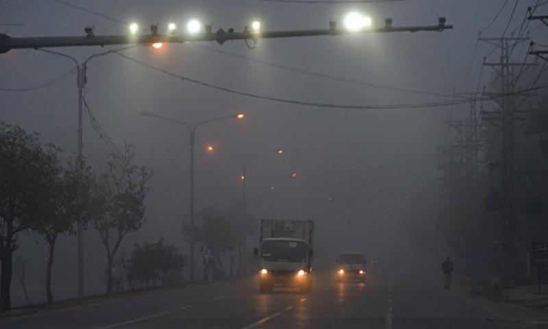 Impenetrable fog descends on Punjab, reduces visibility to zero